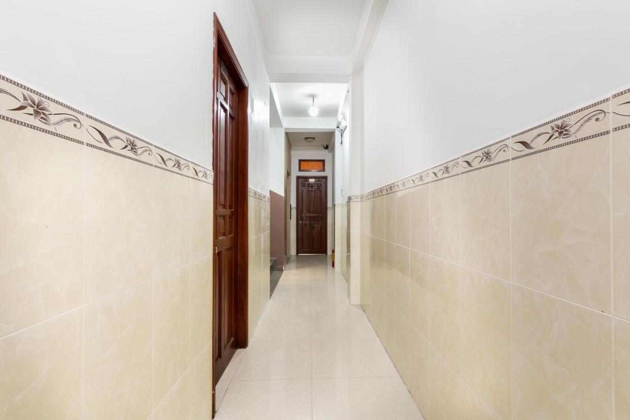 OYO 372 Vy Hà Hotel Hô Chi Minh-Ville Extérieur photo